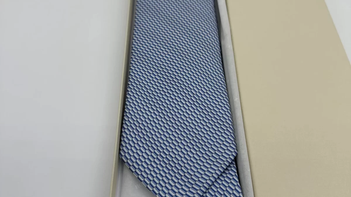 Rolex Blue and White Motif Tie 100 Soie Silk Time Square Luxury